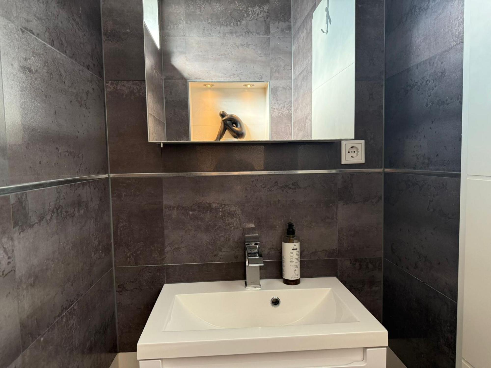 Vakantiehuis Superior Haus 120 Qm Mit Garten Düsseldorf
